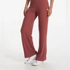 Vuori Bayview Thermal Wide-leg Pant in Rosewood